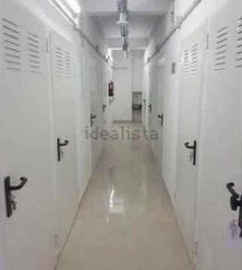 Box room to rent in Plaça Europa - Port Aventura, Salou - image 1 Photo 1 of Box room to rent in Plaça Europa - Port Aventura, Salou