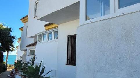 Foto 2 de Casa adosada en venda a Residencial la Borboleta, 39, Alcorrín, Manilva