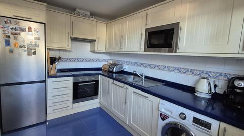 Foto 3 de Casa adosada en venda a Residencial la Borboleta, 39, Alcorrín, Manilva