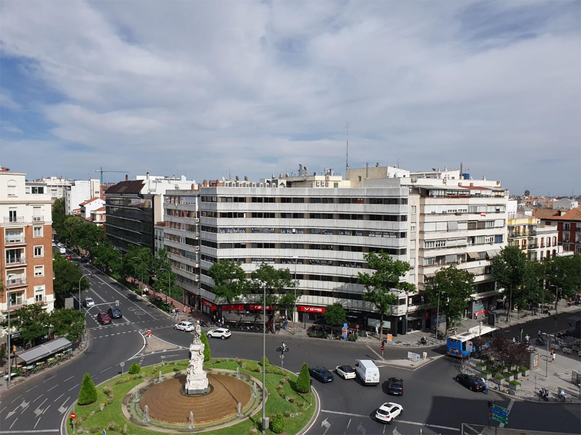 Exterior view of Flat to rent in  Madrid Capital  with Air Conditioner
