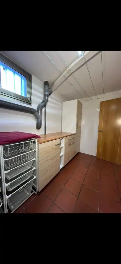 Casa o xalet en venda a Calle las Curvas, 21, Cuatro Vientos Cuina de Casa o xalet en venda en Ponferrada amb Aire condicionat, Terrassa i Balcó