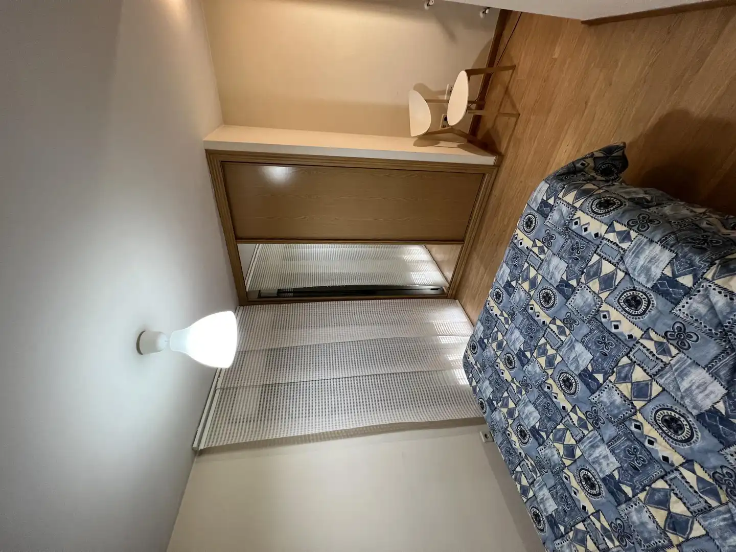 Casa o xalet en venda a Calle las Curvas, 21, Cuatro Vientos Dormitori de Casa o xalet en venda en Ponferrada amb Aire condicionat, Terrassa i Balcó