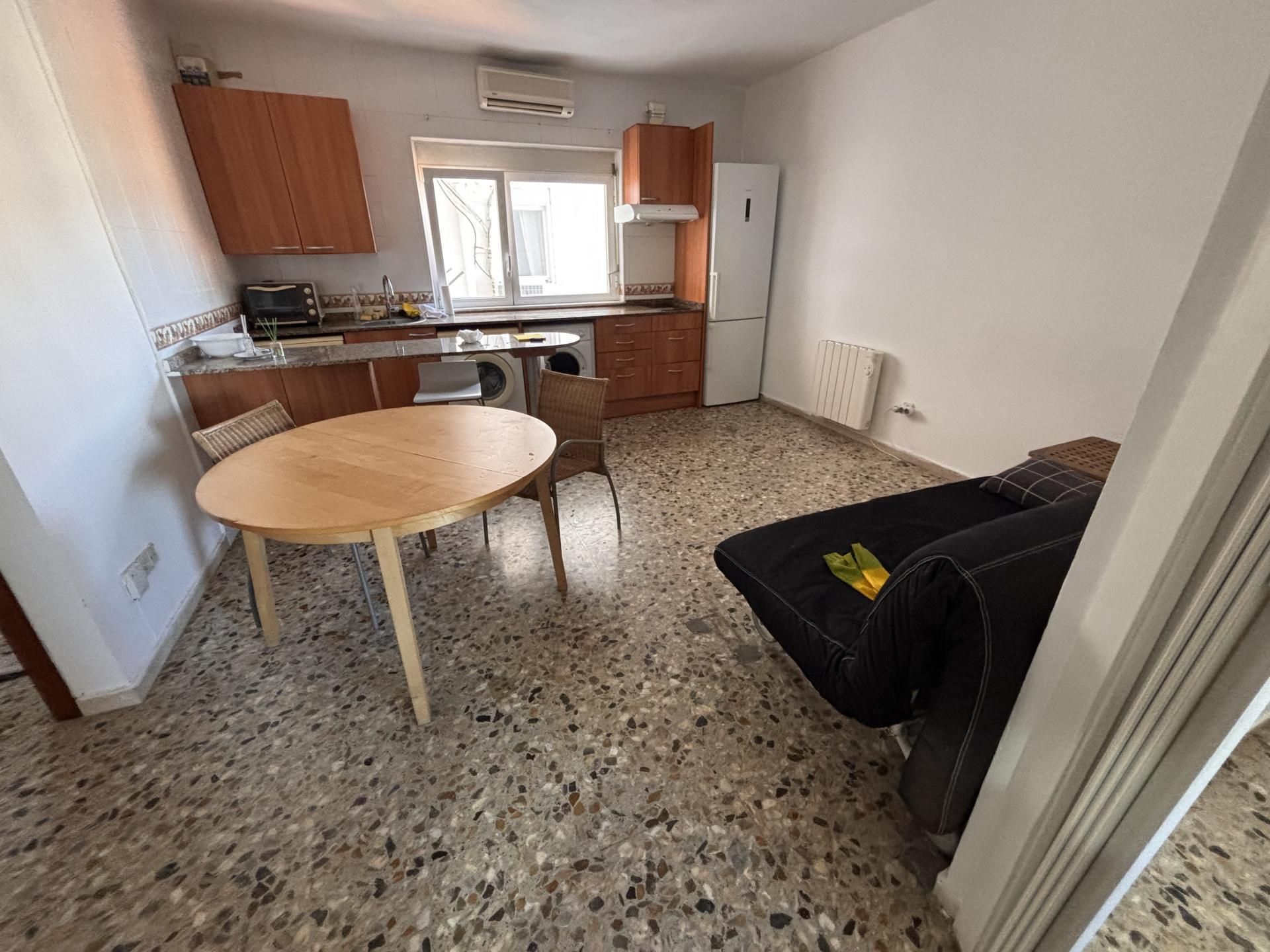 Cuina de Pis de lloguer en Castelldefels amb Aire condicionat, Calefacció i Moblat