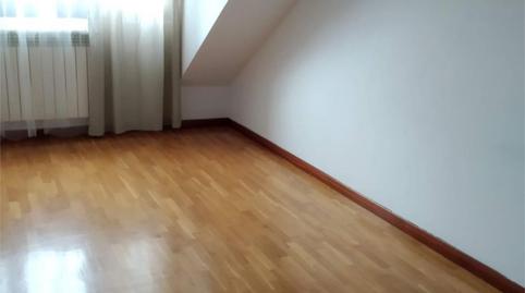 Photo 5 of Flat to rent in Calle Alcalde Matamoros, 4, Noreña, Asturias