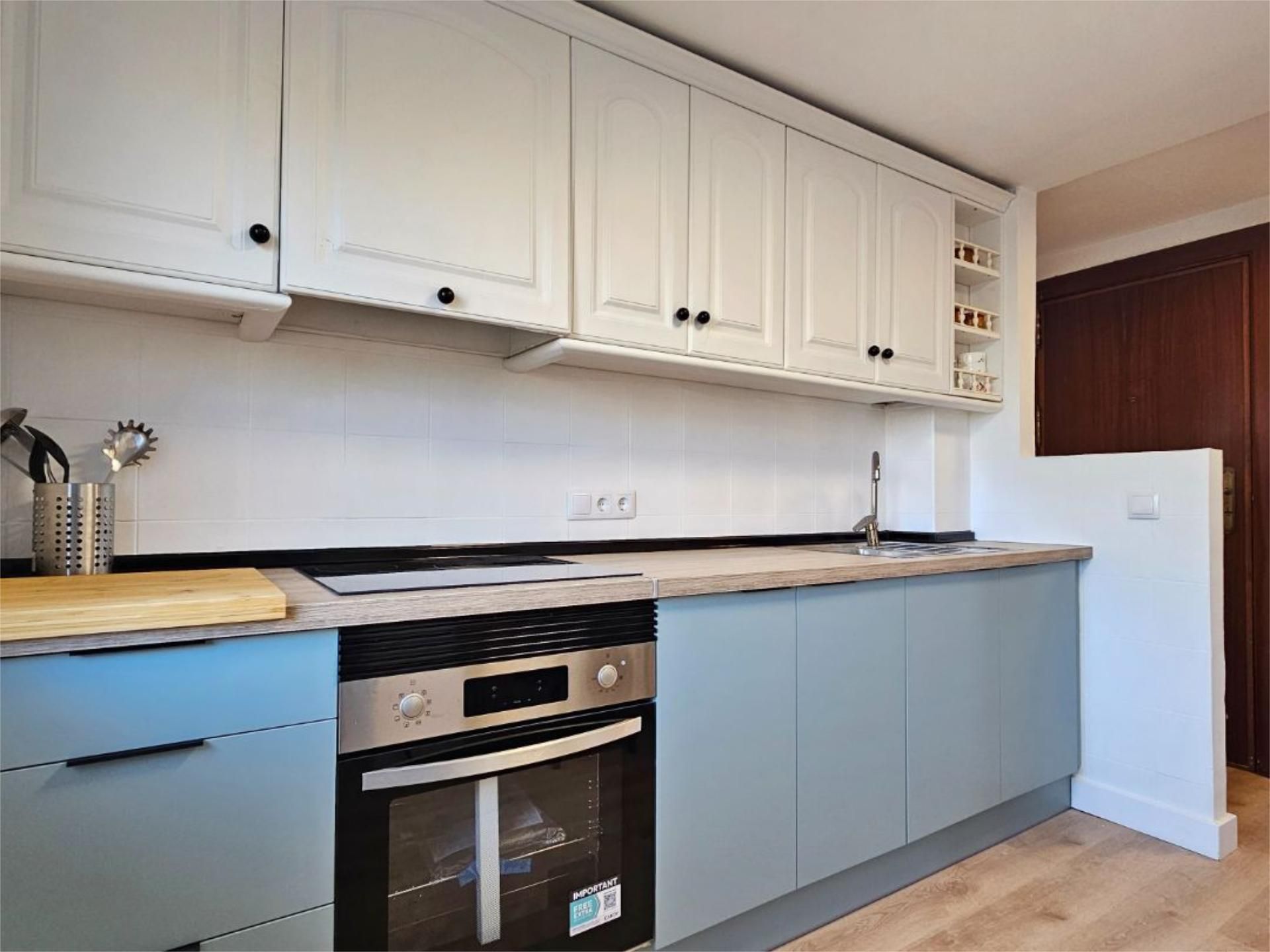 Kitchen of Flat to share in  Almería Capital  with Furnished and Balcony