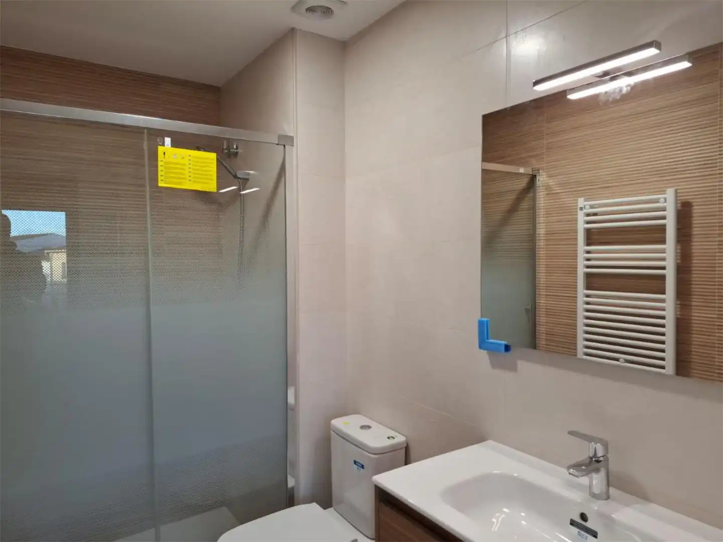 Detached homes for sale in Carrer Girona, 22, Sils Bathroom of Detached homes for sale in Sils with Air Conditioner and Balcony
