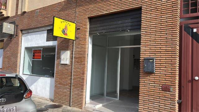 Local comercial en Alquiler en Castaño - Mirasierra