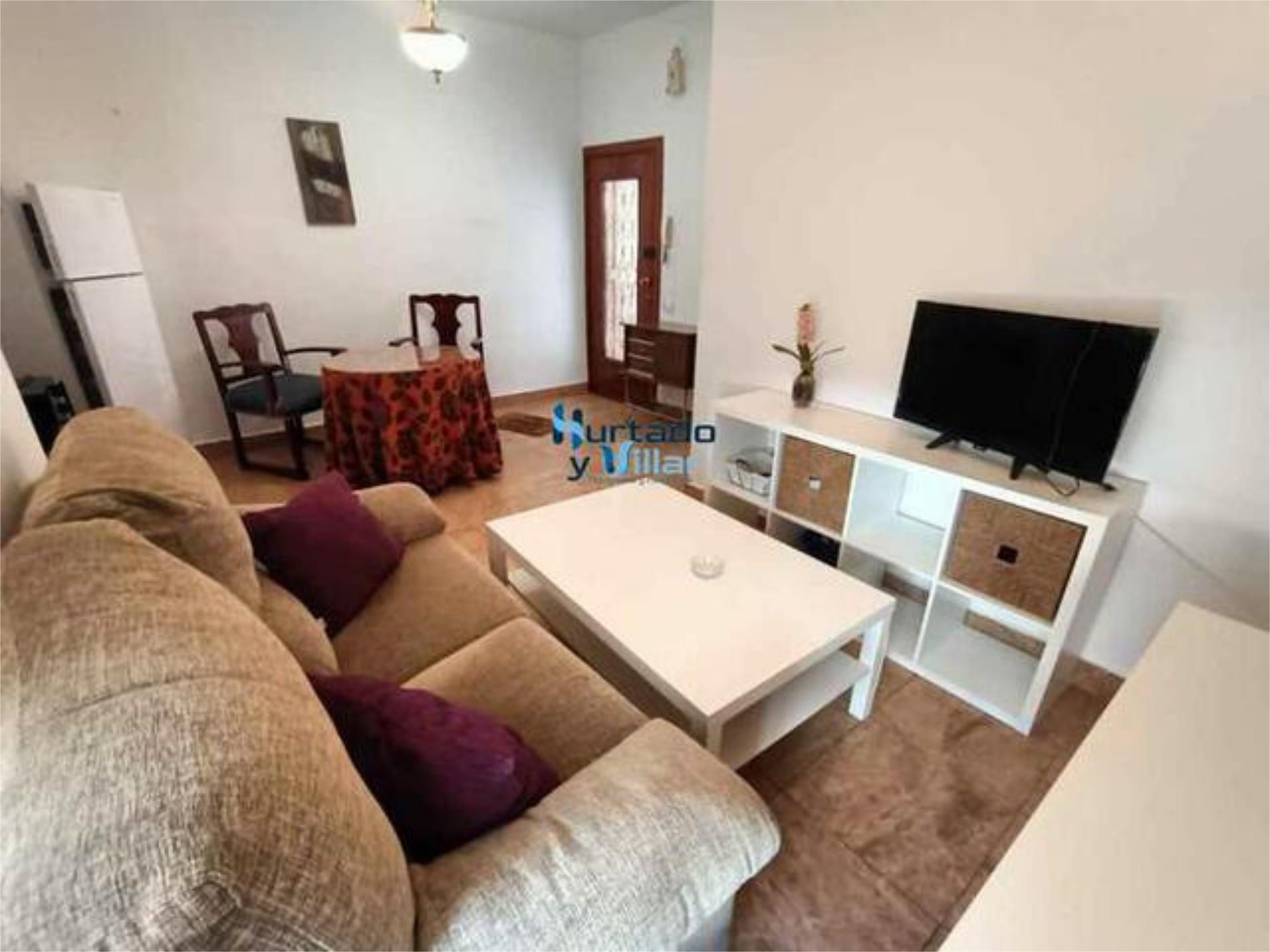 Sala d'estar de Pis de lloguer en Úbeda amb Terrassa i Moblat