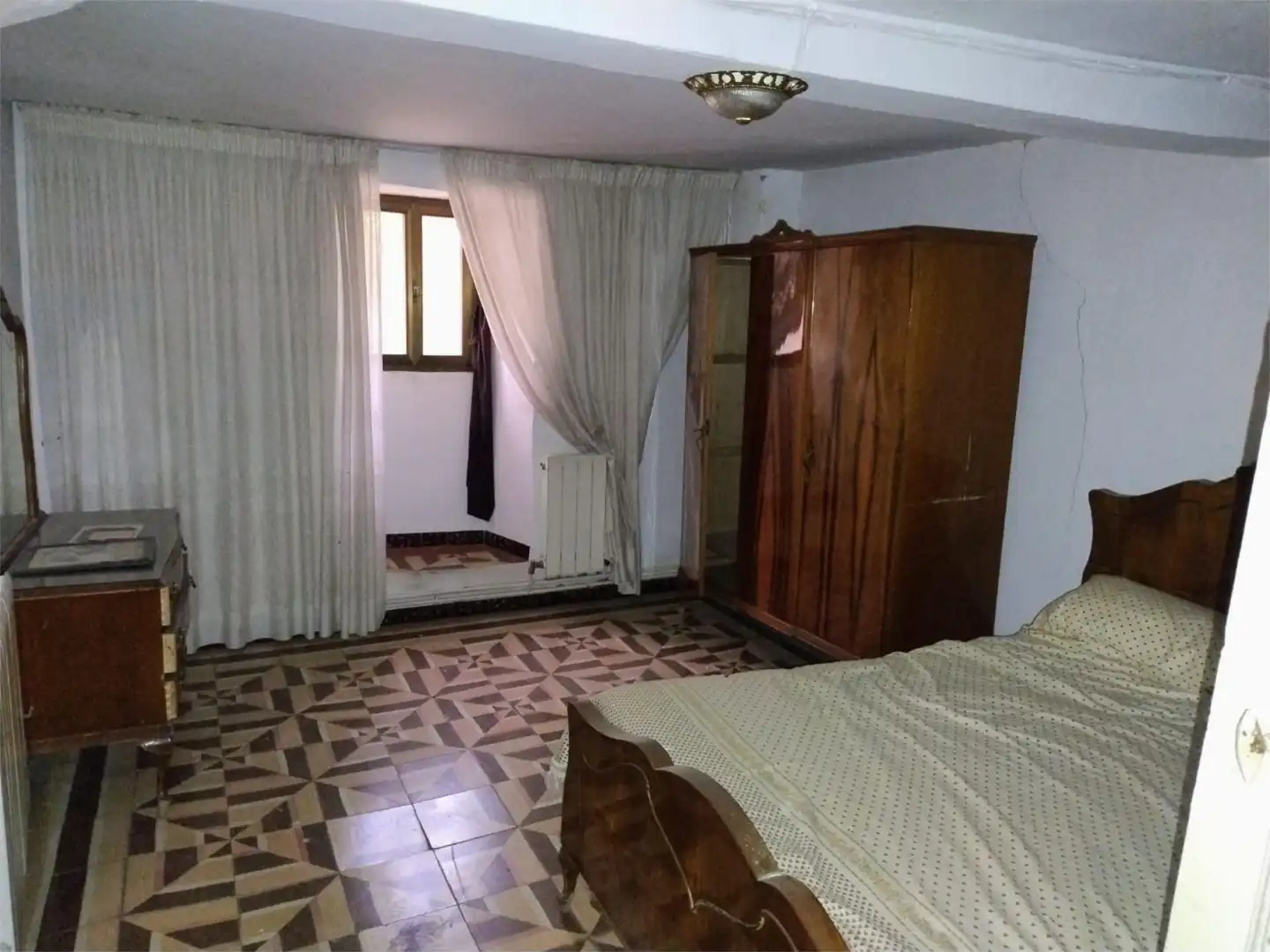 Pis en venda a Camino Burgos, 6, Villalonquéjar Dormitori de Pis en venda en Burgos amb Calefacció, Traster i Moblat