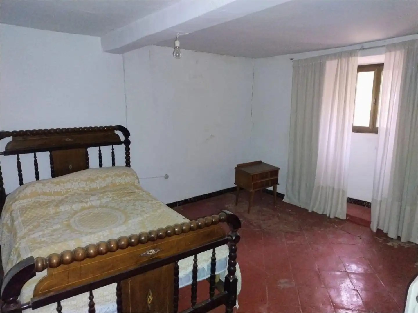 Pis en venda a Camino Burgos, 6, Villalonquéjar Dormitori de Pis en venda en Burgos amb Calefacció, Traster i Moblat
