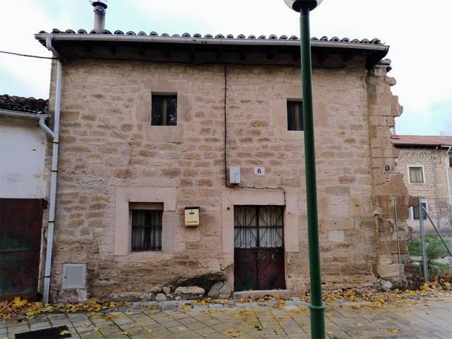 Casa adosada en Venta en Camino Burgos, 6 en Villalonquéjar