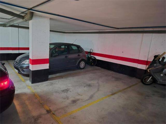 Garaje en Alquiler en Alcaravaneras