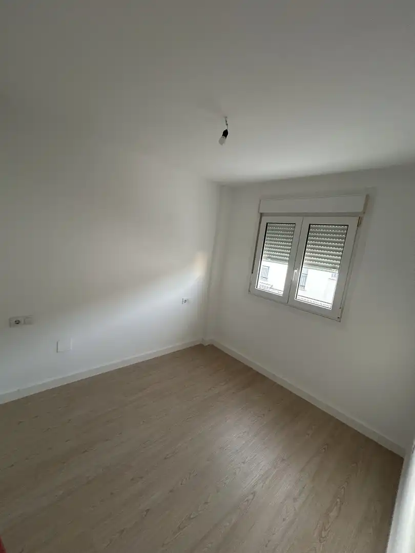 Wohnung zum Verkauf in Calle Hierro, 8, El Romeral - Peñón de Zapata Schlafzimmer von Wohnung zum Verkauf in Alhaurín de la Torre mit Klimaanlage, Heizung und Privatgarten