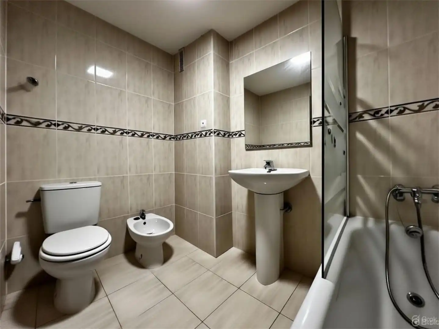 Bathroom of Flat for sale in Valladolid Capital  with Terrace