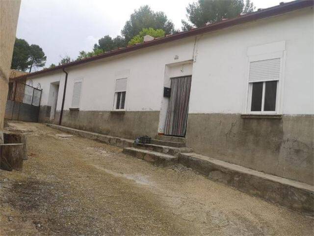 Casa-chalet en Venta en Fombellida