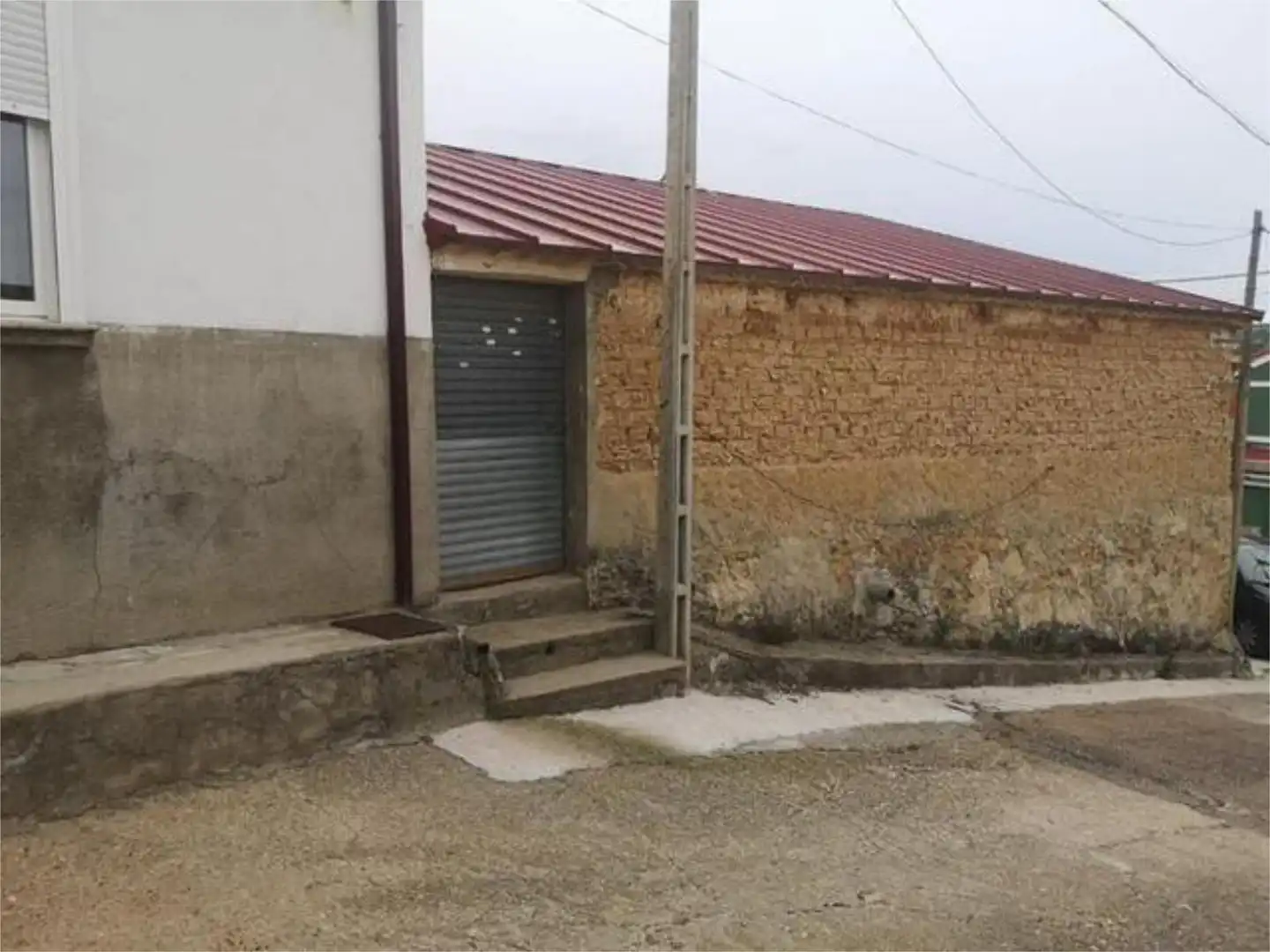 Vista exterior de Casa o xalet en venda en Fombellida amb Jardí privat