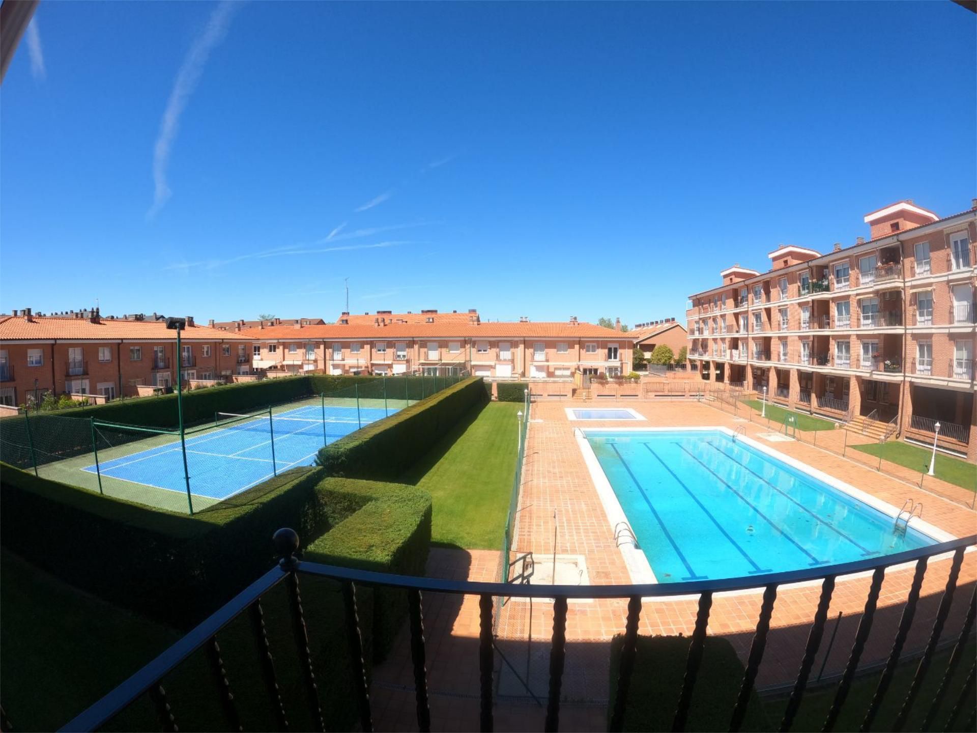 Swimming pool of Flat to rent in Valladolid Capital  with Heating, Parquet flooring and Terrace