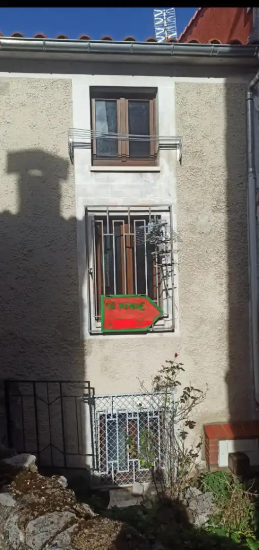 Vista exterior de Piso en venta en Cabrales