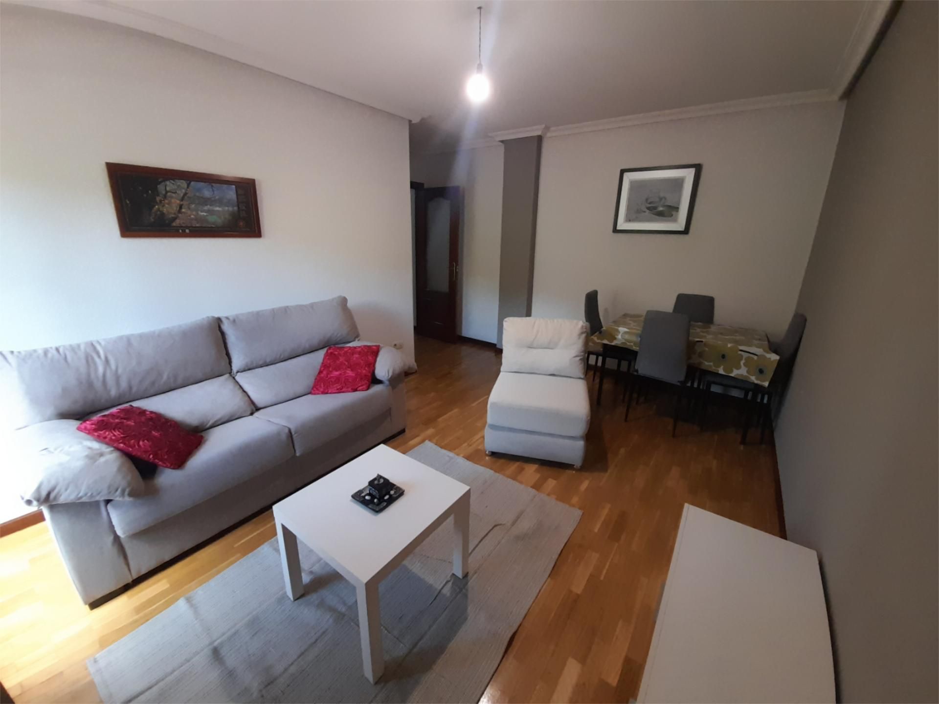 Living room of Flat to rent in Langreo  with Heating, Parquet flooring and Furnished