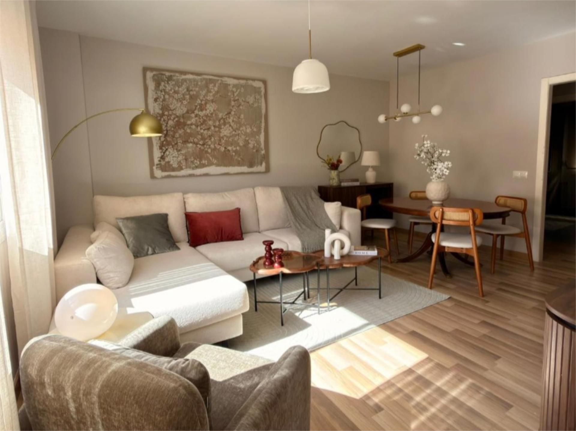 Living room of Flat to share in Málaga Capital  with Heating, Parquet flooring and Terrace
