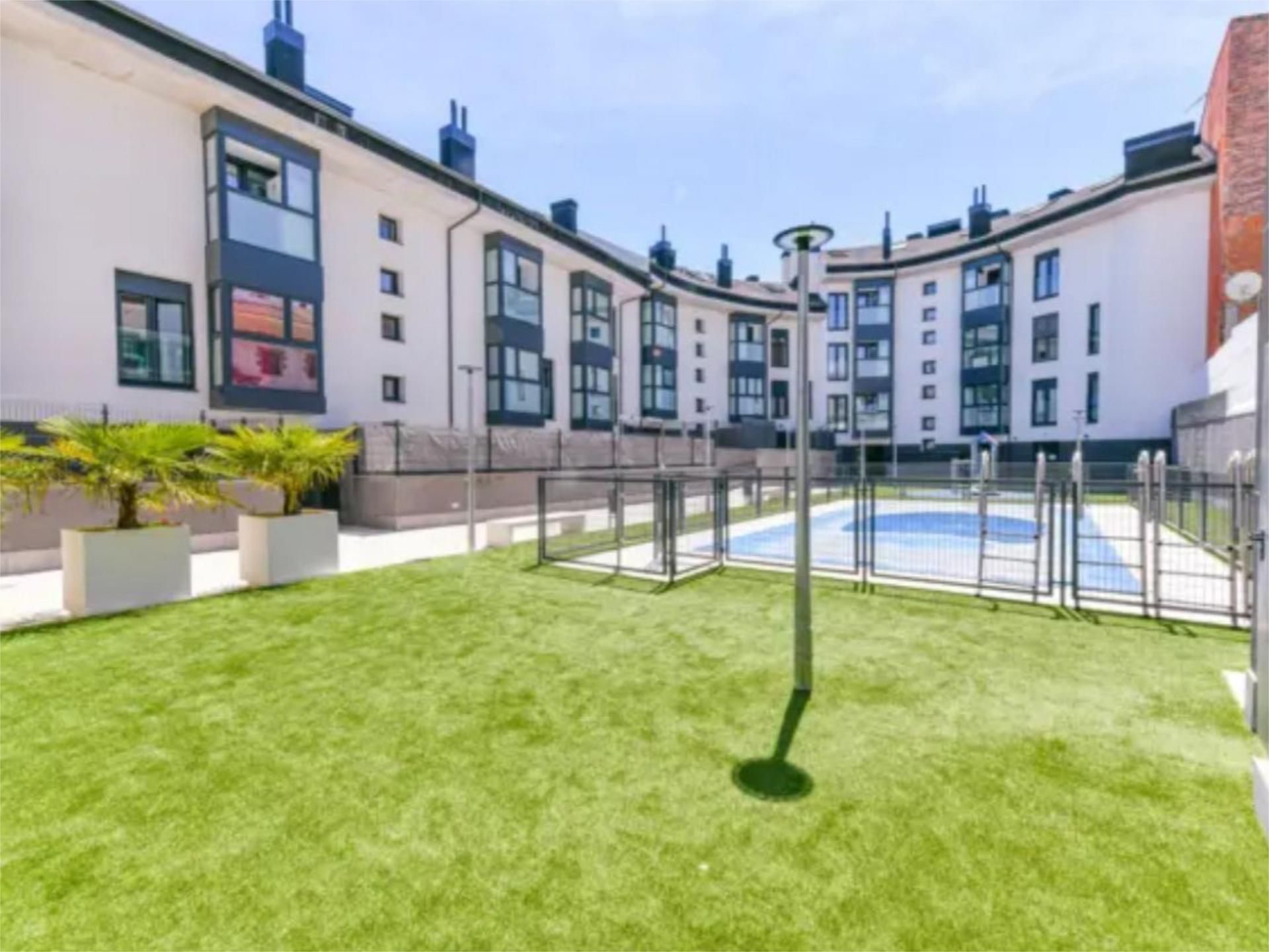 Exterior view of Flat for sale in Galapagar  with Air Conditioner and Swimming Pool