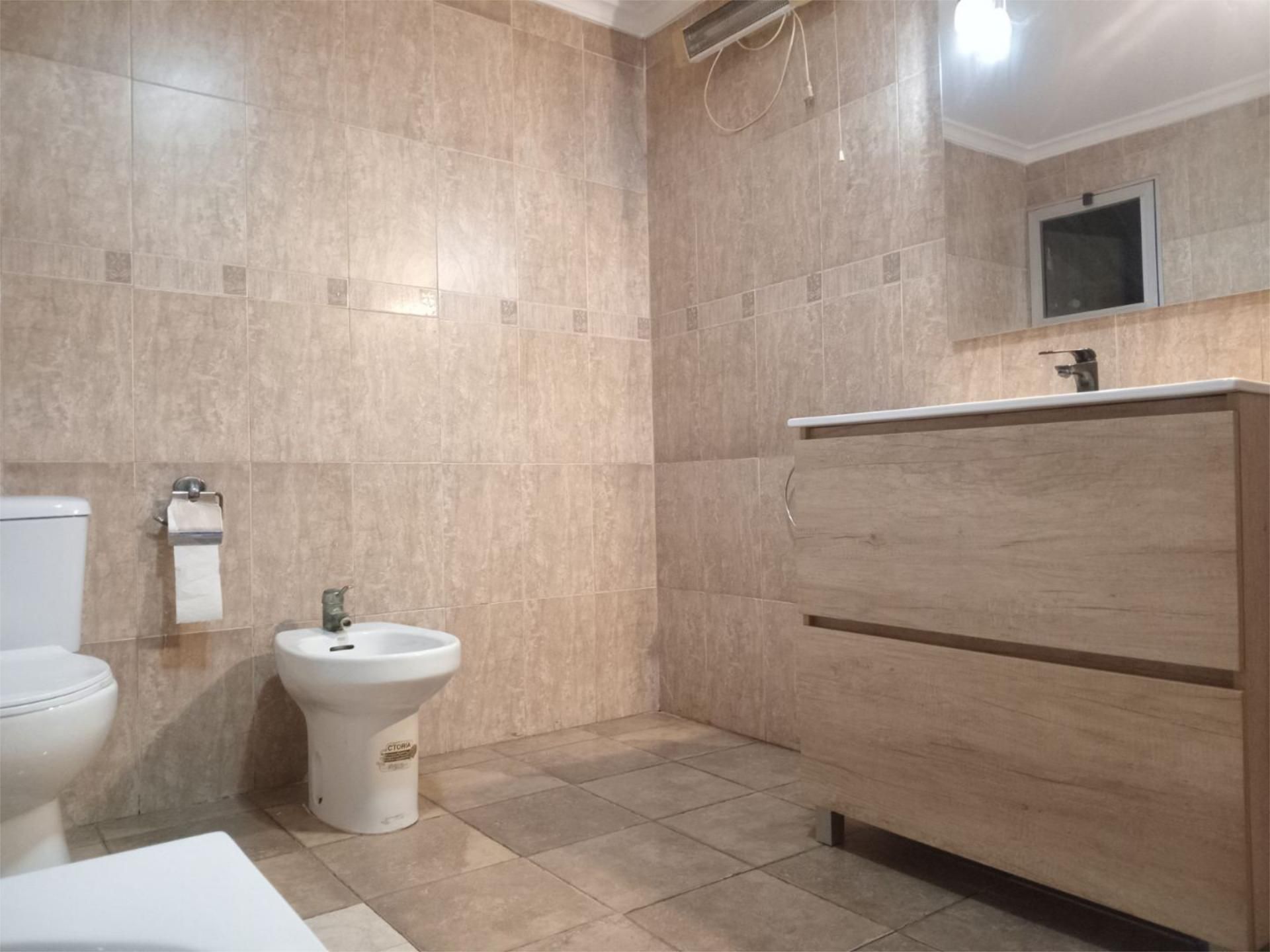 Pis en venda a Carrer de Dalt, 4, Sollana Bany de Pis en venda en Sollana amb Aire condicionat, Calefacció i Terrassa