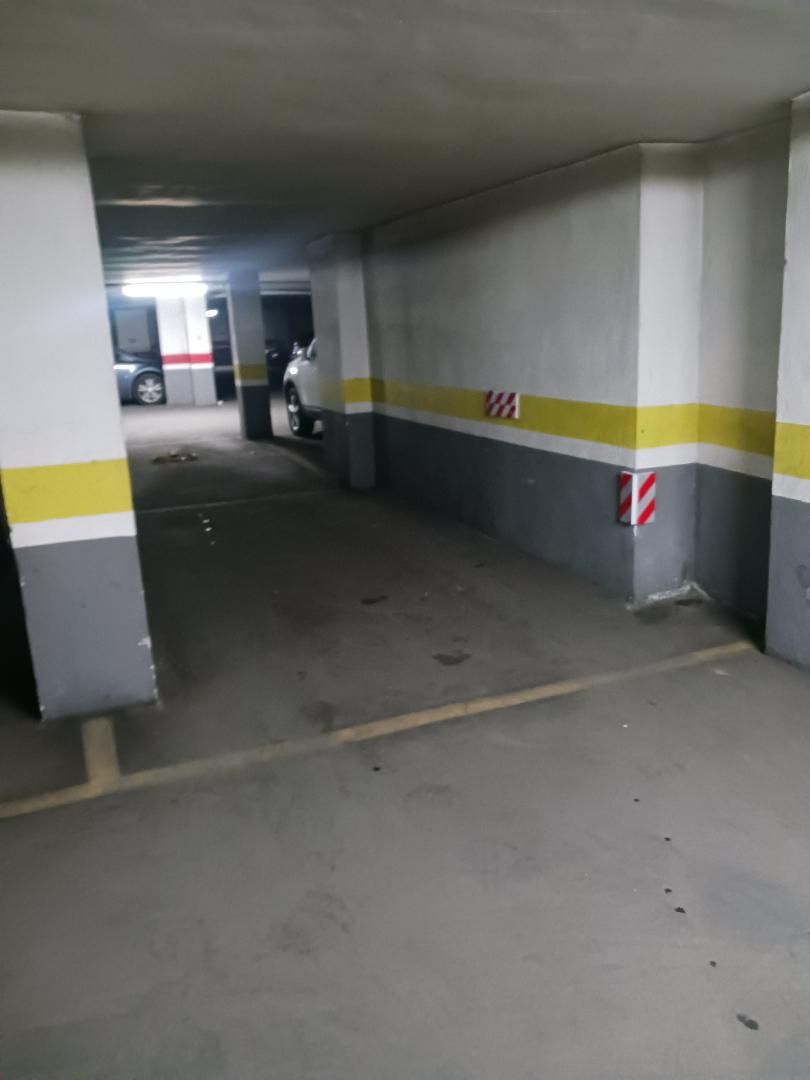 Garage for sale in Calle Santander, 1, Parque Sur