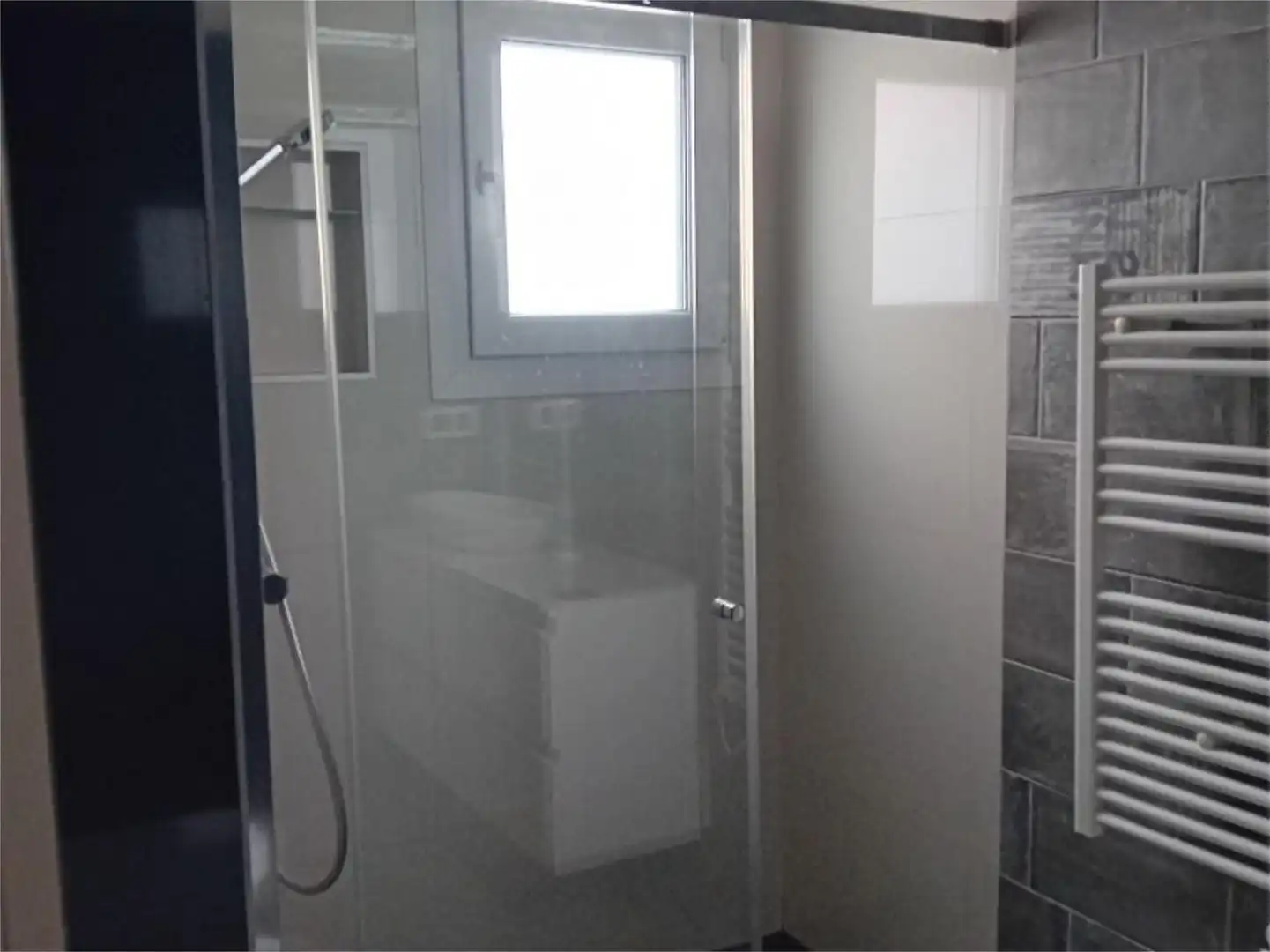 Bathroom of Attic for sale in Madrid  with Air Conditioner, Parquet flooring and Terrace