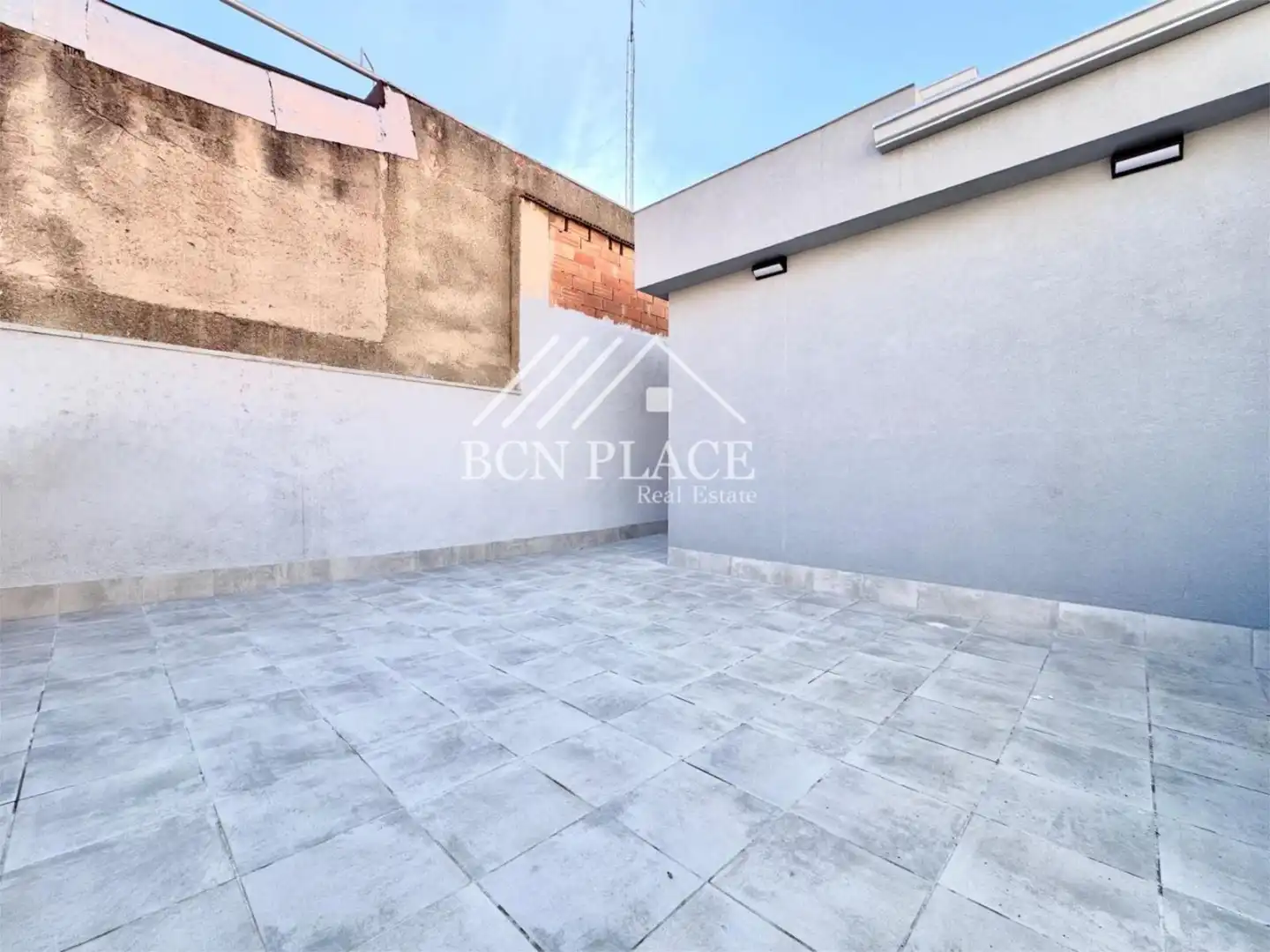 Maisonette zum Verkauf in Carrer de la Flor de Neu, 60, La Prosperitat Terrasse von Maisonette zum Verkauf in Barcelona Capital mit Klimaanlage, Terrasse und Balkon