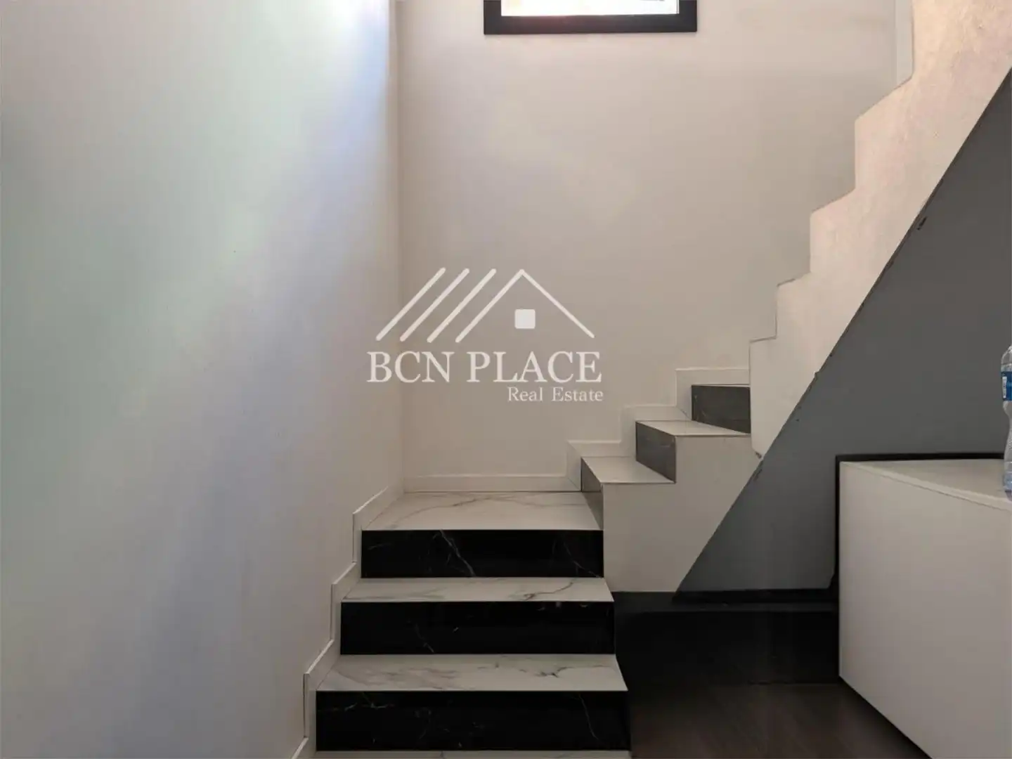 Maisonette zum Verkauf in Carrer de la Flor de Neu, 60, La Prosperitat Maisonette zum Verkauf in Barcelona Capital mit Klimaanlage, Terrasse und Balkon