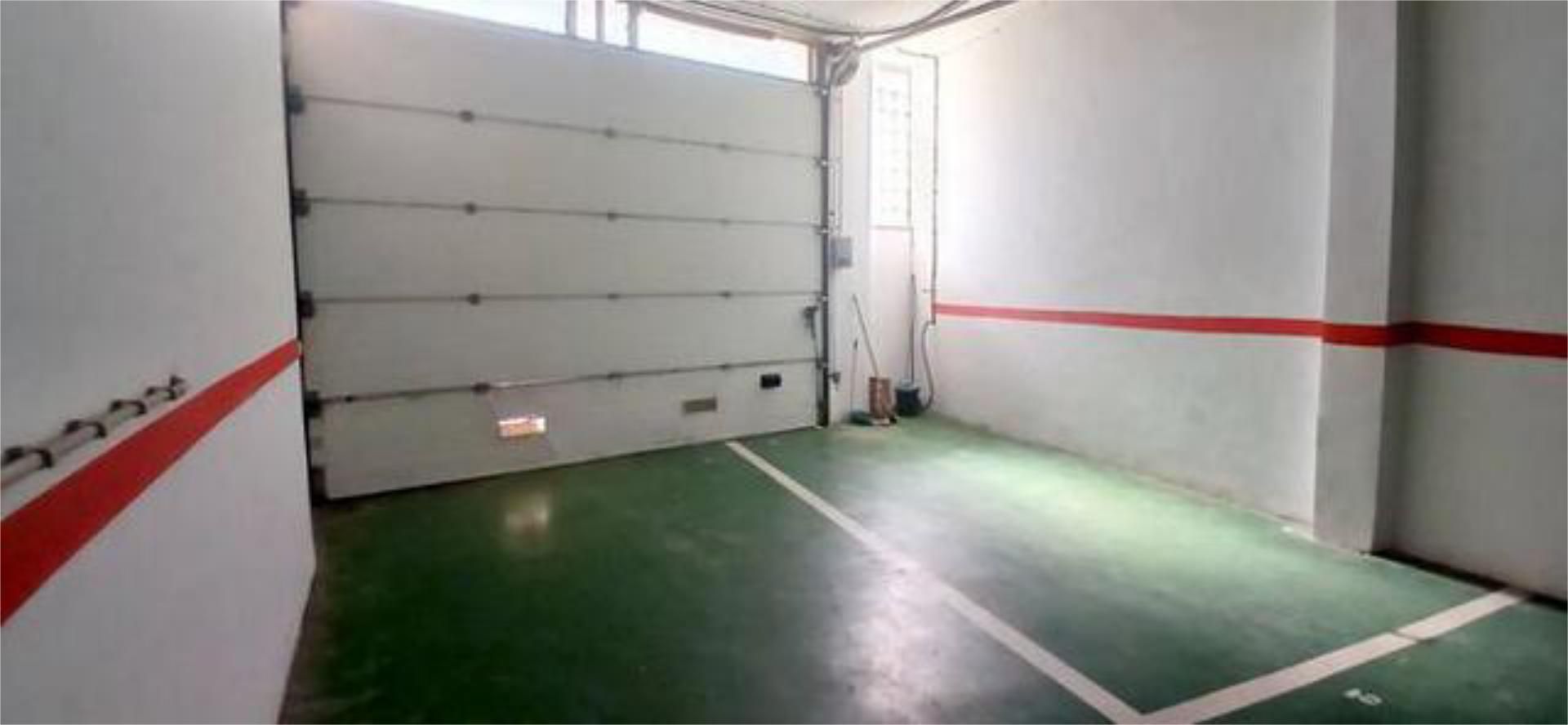 Aparcament de Pis en venda en Sant Jaume d'Enveja amb Calefacció, Jardí privat i Terrassa