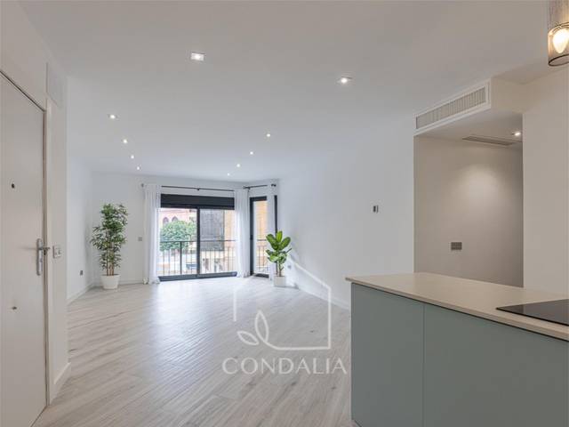 Piso en Venta en Calle Fernando Camino, 8 en La Malagueta - Monte Sancha