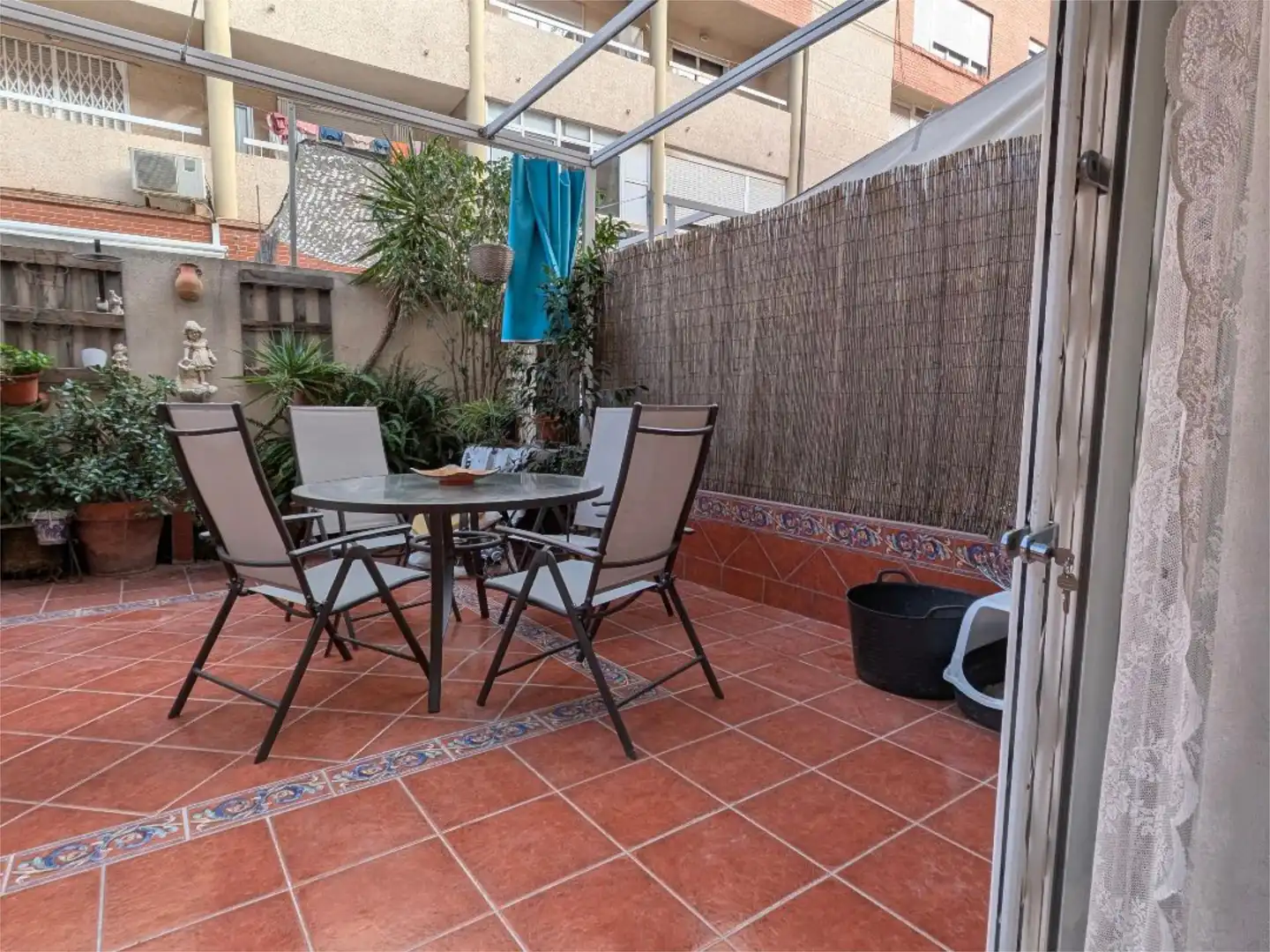 Erdgeschoss zum Verkauf in Carrer de Gandia, 4, Alameda Park Terrasse von Erdgeschoss zum Verkauf in Manises mit Klimaanlage