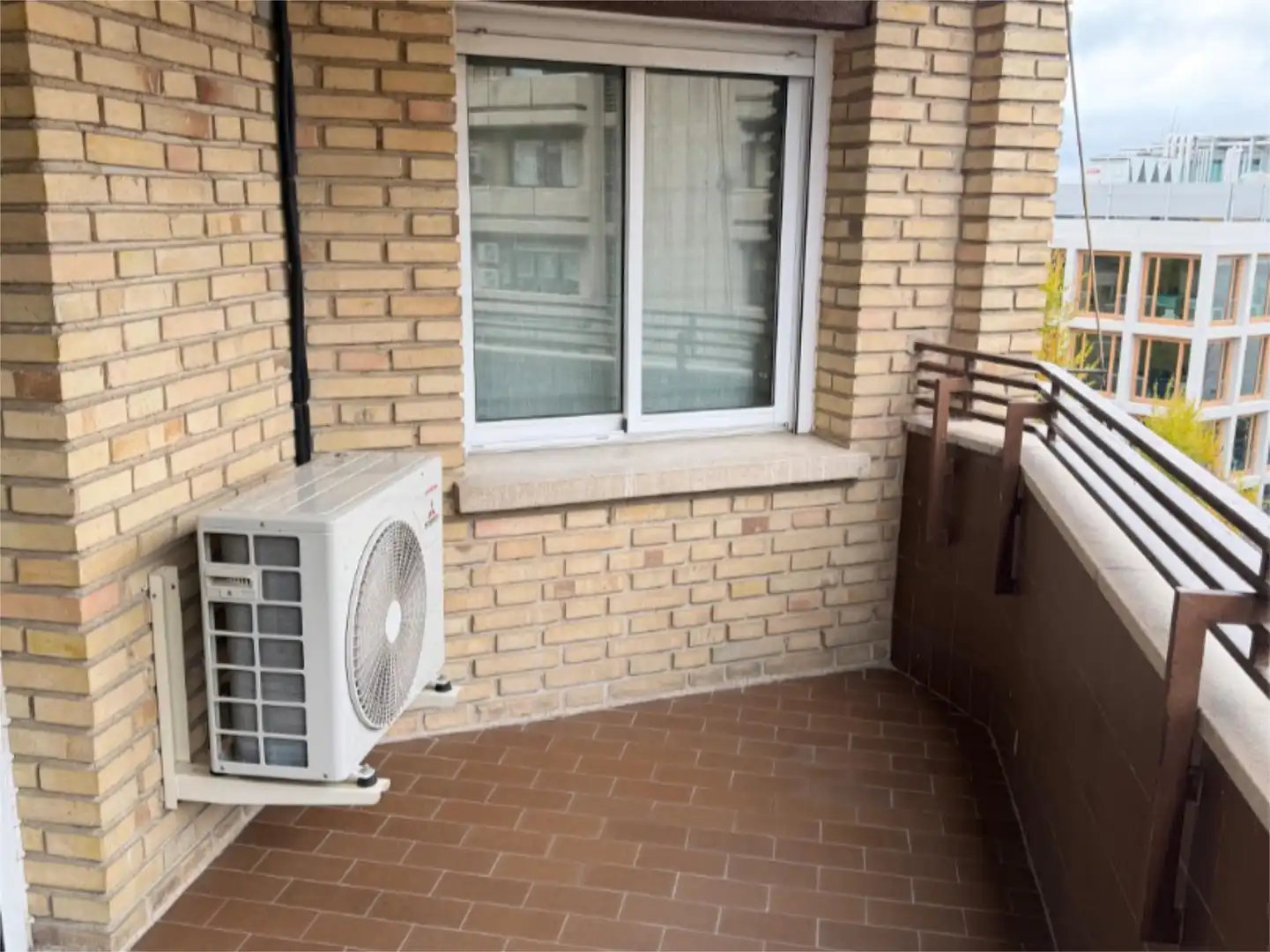 Piso en venta en Calle del General Ampudia, 3, Vallehermoso Terraza de Piso en venta en Madrid con Aire acondicionado, Calefacción y Jardín privado