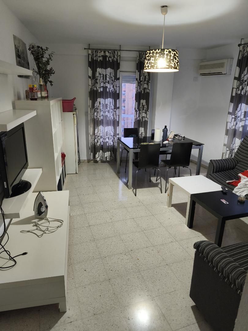 Pis per a compartir a Avenida de Andalucía, 21, Hospital