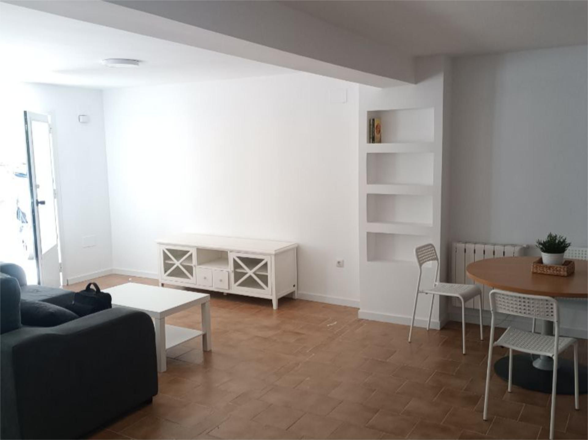 Sala d'estar de Pis en venda en Arganda del Rey amb Calefacció, Traster i Moblat