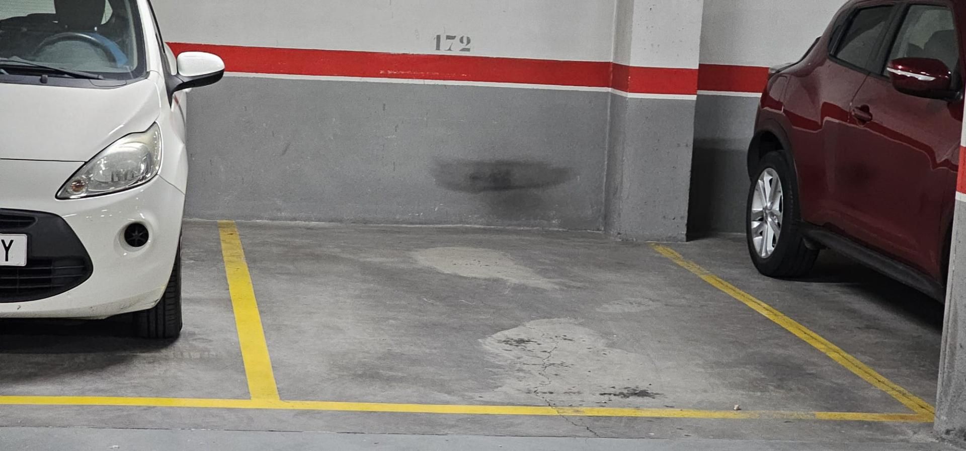 Garatge de lloguer a Calle José María Pereda, 28, Ensanche