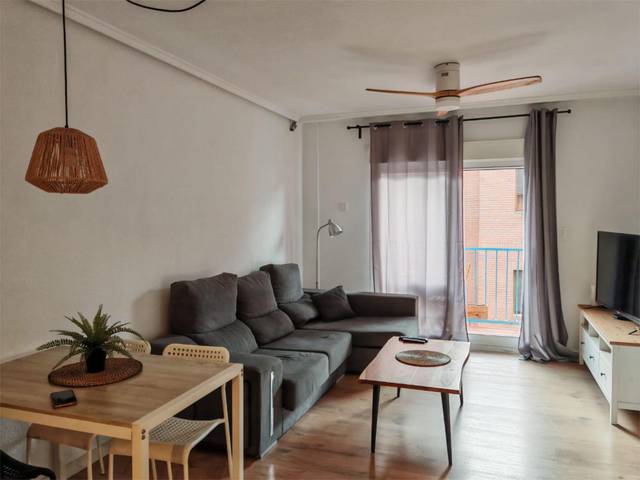 Piso en Venta en Carrer de Marcelino Oreja, 9 en Juzgados