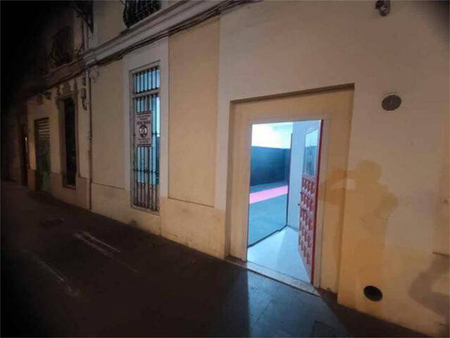 Local comercial en Alquiler en Russafa