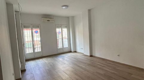 Foto 2 von Wohnung zum Verkauf in Calle Guadix, 25, Palmete, Sevilla Capital