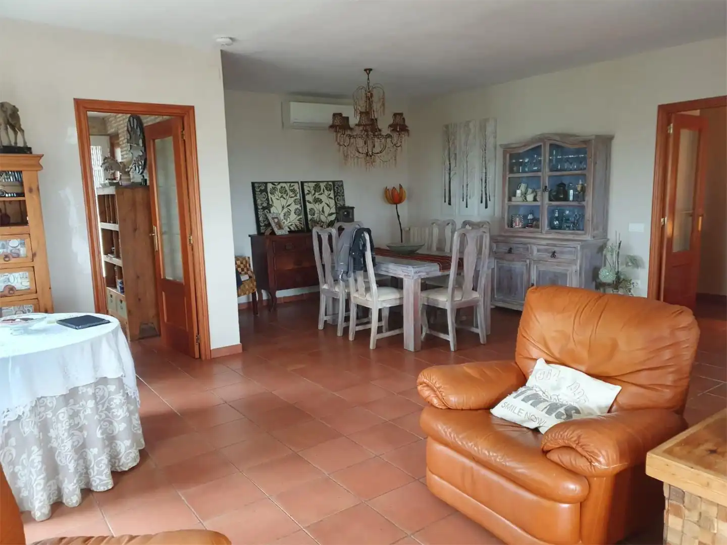 Casa o chalet en venta en Urbanización Monte Jucar, 1, Alberic Comedor de Casa o chalet en venta en Alberic con Aire acondicionado, Terraza y Piscina