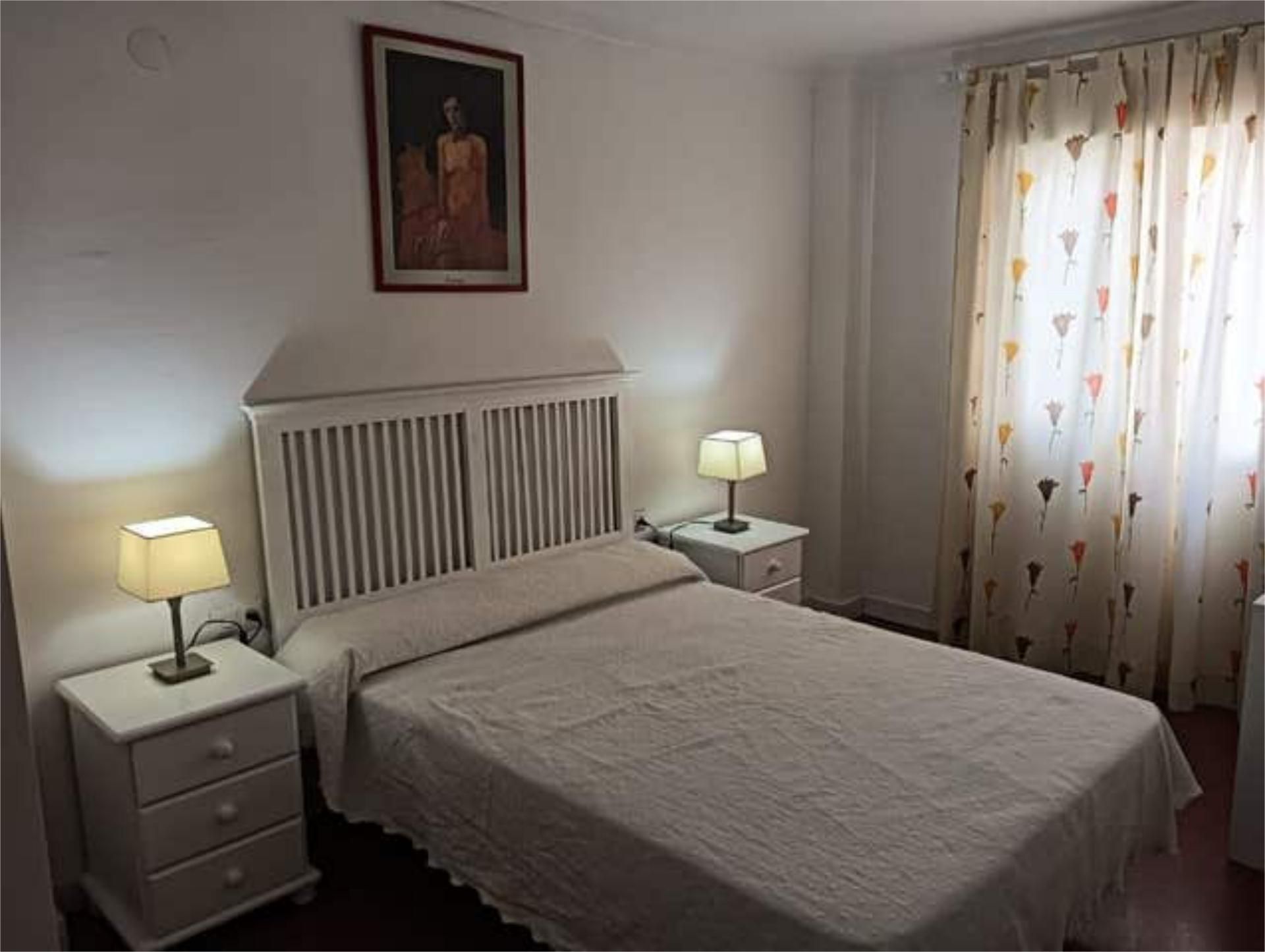 Dormitori de Apartament de lloguer en  Sevilla Capital amb Terrassa