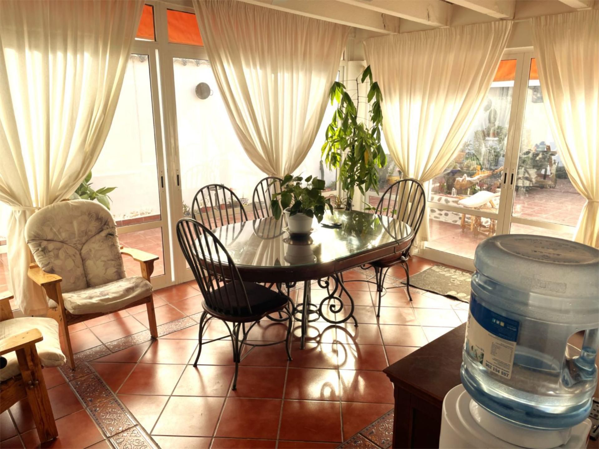 Menjador de Pis en venda en Almensilla amb Aire condicionat, Calefacció i Jardí privat