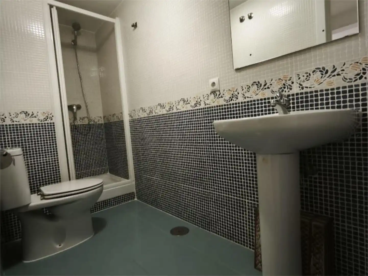 Piso en venta en Calle de Celanova, 11, Pilar Baño de Piso en venta en Madrid con Calefacción