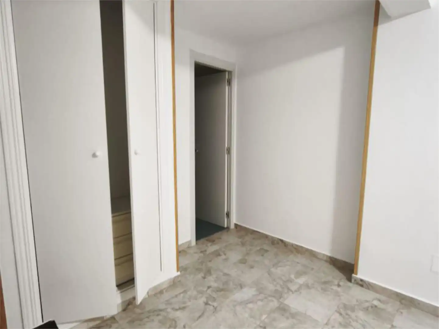 Piso en venta en Calle de Celanova, 11, Pilar Habitación de Piso en venta en Madrid con Calefacción