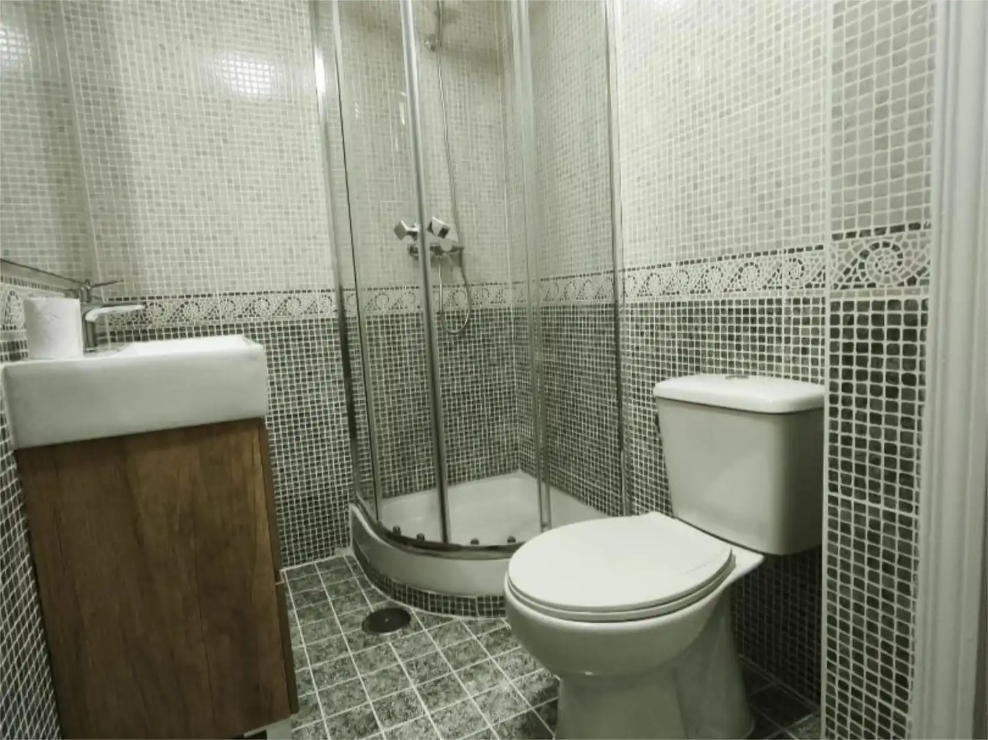 Piso en venta en Calle de Celanova, 11, Pilar Baño de Piso en venta en Madrid con Calefacción