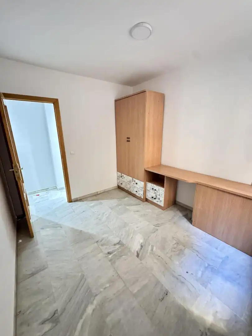 Piso en venta en Poligono Rubira Sola, 13, Macael Habitación de Piso en venta en Macael con Aire acondicionado, Calefacción y Amueblado