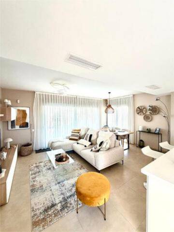 Apartamento en Alquiler en Desamparados - Hurchillo - Torremendo