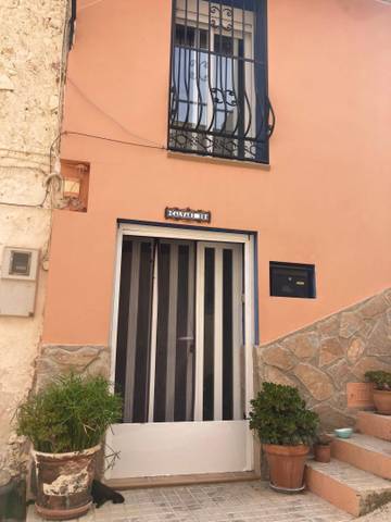 Finca rústica en Alquiler en Carrer del Calvari, 22 en Bolulla