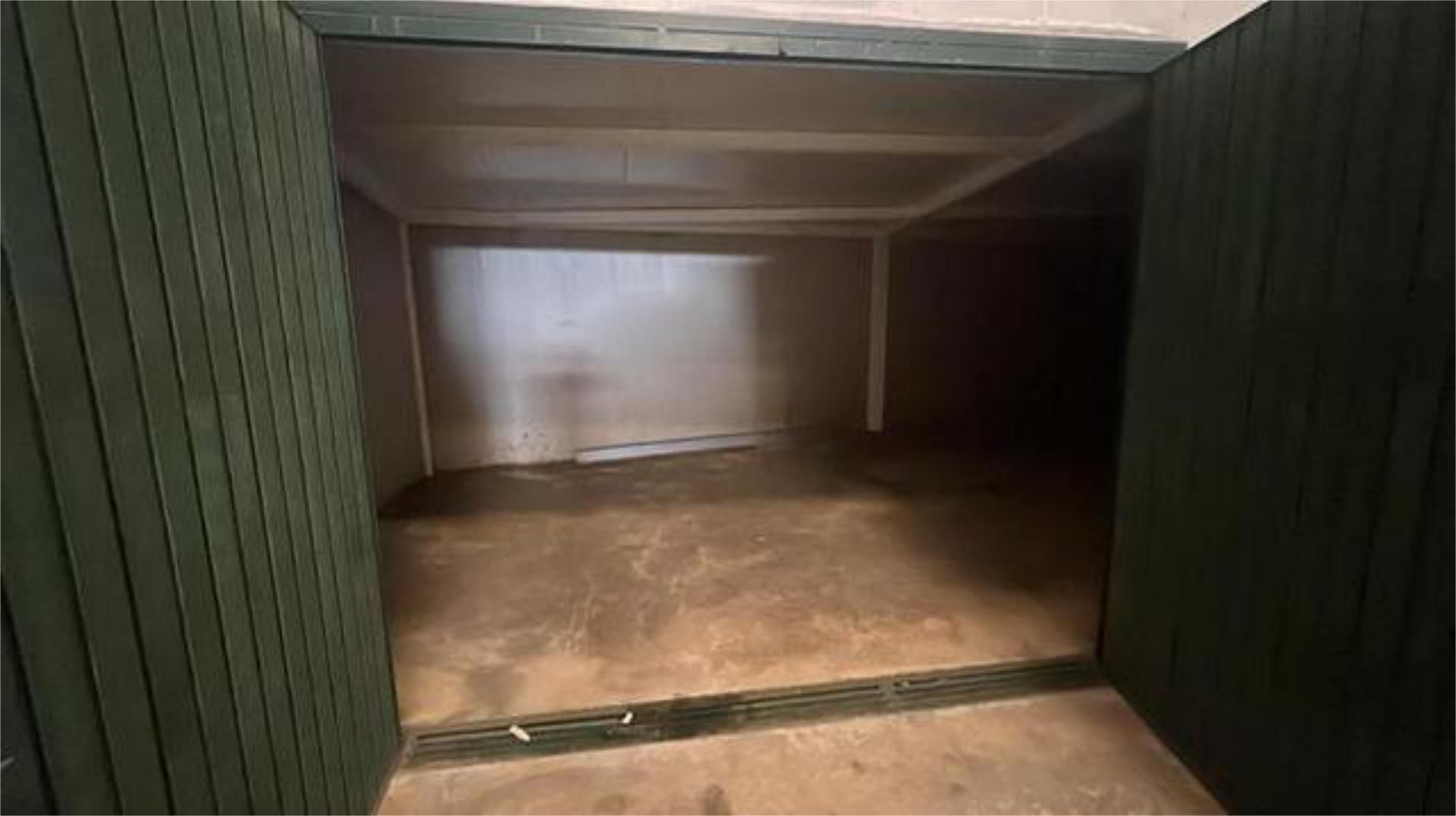 Parking of Box room to rent in Nambroca